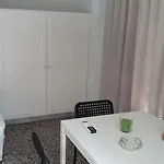 Anni's Cozy 50m From The Apartamento Agia Triada (Thessaloniki)