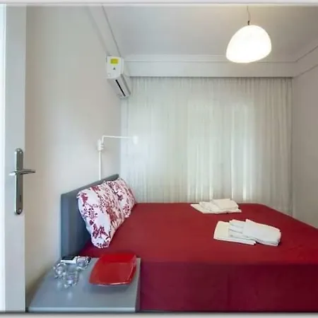 Anni's Cozy 50m From The * Agia Triada (Thessaloniki)