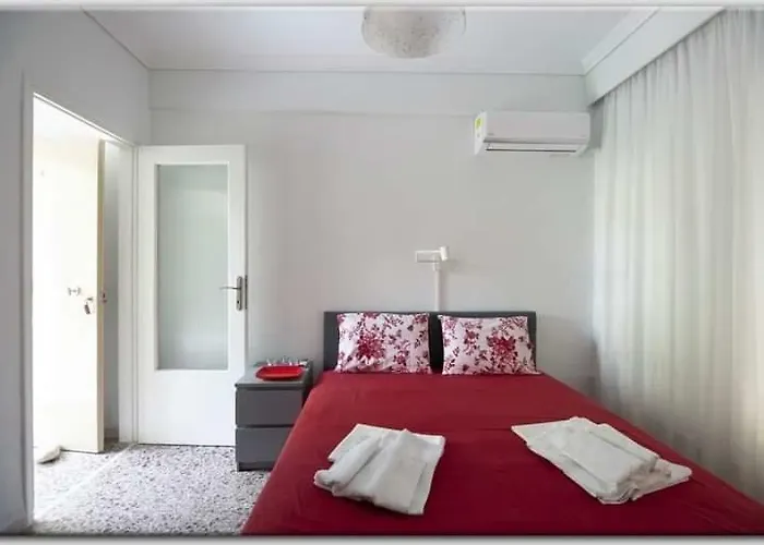 Anni's Cozy 50m From The Apartamento Agia Triada (Thessaloniki)